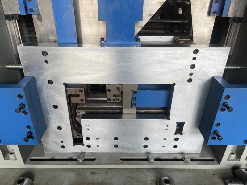 cz purlin machine