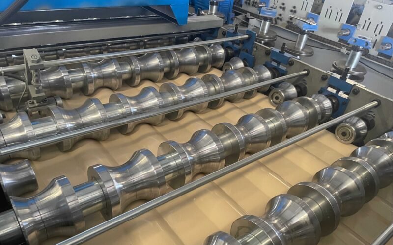 step tile roll forming machine