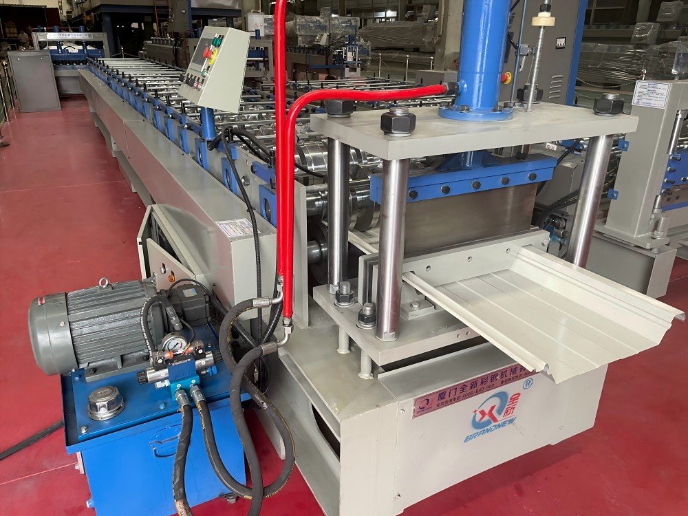 metal roof making machine